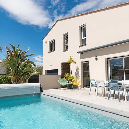 Les Black&white Villa Palau-del-Vidre