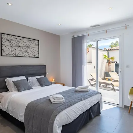 Les Black&white Willa *